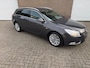 Opel Insignia Sports Tourer 1.6 T Design Edition | Nederlandse Auto | Trekhaak | PDC voor en achter | Dakrails | Cruise control | automatiche airco |
