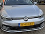 Volkswagen Golf Variant 1.0 TSI Life / NL-Auto / Navi / Applecarplay/AndroidAuto / 19 inch Velgen / Lederen Bekleding /