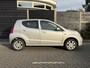 Suzuki Alto Exclusive 1.0 68PK Automaat Parkeersensoren, Airco, Elektrische Ramen, Centrale Deurvergrendeling met Afstandsbediening, Lichtmetalen Velgen