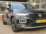 Volkswagen T-Roc 1.5 TSI 150pk SPORT BLACK EDITION / Led / Beats audio / 18 Inch / BOVAG garantie