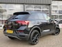 Volkswagen T-Roc 1.5 TSI 150pk SPORT BLACK EDITION / Led / Beats audio / 18 Inch / BOVAG garantie