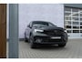 Volvo EC40 Extended Range 82 kWh Plus Black Edition | Pixel LED koplampen | 360 camera | Panoramadak | Adaptive cruise control | Stoel- en stuurwielverwarming | Harman Kardon audio | Getint glas | Warmtepomp | LED mistlampen | Google Maps navigatie |