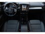 Volvo XC40 B4 211PK Automaat Plus Dark / Navigatie / Adaptive Cruise / Harman Kardon / Stuur- & Stoelverwarming / Elektrische achterklep / Achteruitrijcamera / Elektrische stoelverst. met geheugen