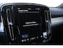 Volvo XC40 B4 211PK Automaat Plus Dark / Navigatie / Adaptive Cruise / Harman Kardon / Stuur- & Stoelverwarming / Elektrische achterklep / Achteruitrijcamera / Elektrische stoelverst. met geheugen