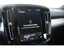 Volvo XC40 B4 211PK Automaat Plus Dark / Navigatie / Adaptive Cruise / Harman Kardon / Stuur- & Stoelverwarming / Elektrische achterklep / Achteruitrijcamera / Elektrische stoelverst. met geheugen