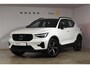Volvo XC40 B4 211PK Automaat Plus Dark / Navigatie / Adaptive Cruise / Harman Kardon / Stuur- & Stoelverwarming / Elektrische achterklep / Achteruitrijcamera / Elektrische stoelverst. met geheugen