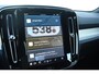 Volvo XC40 B4 211PK Automaat Plus Dark / Navigatie / Adaptive Cruise / Harman Kardon / Stuur- & Stoelverwarming / Elektrische achterklep / Achteruitrijcamera / Elektrische stoelverst. met geheugen