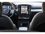 Volvo XC40 B4 211PK Automaat Plus Dark / Navigatie / Adaptive Cruise / Harman Kardon / Stuur- & Stoelverwarming / Elektrische achterklep / Achteruitrijcamera / Elektrische stoelverst. met geheugen
