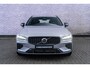 Volvo V60 T6 Plug-in hybrid AWD Plus Dark | Trekhaak | Harman Kardon | 360º Camera | Verwarmbare voorruit | Stoel- / Stuurverwarming Voor + Achter | Adaptive Cruise | BLIS | Verwarmbare voorruit | Power seats