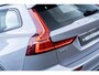 Volvo V60 T6 Plug-in hybrid AWD Plus Dark | Trekhaak | Harman Kardon | 360º Camera | Verwarmbare voorruit | Stoel- / Stuurverwarming Voor + Achter | Adaptive Cruise | BLIS | Verwarmbare voorruit | Power seats