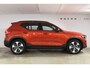Volvo XC40 B4 211PK Automaat Plus Dark / Navigatie / Adaptive Cruise / Harman Kardon / Stuur- & Stoelverwarming / Elektrische achterklep / Achteruitrijcamera / Elektrische stoelverst. met geheugen