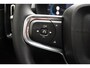 Volvo XC40 B4 211PK Automaat Plus Dark / Navigatie / Adaptive Cruise / Harman Kardon / Stuur- & Stoelverwarming / Elektrische achterklep / Achteruitrijcamera / Elektrische stoelverst. met geheugen