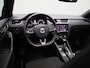 Skoda Octavia Combi 2.0 TSI RS 245 PK | Automaat | Parkeersensoren | Trekhaak | Panoramadak | Adaptieve Cruise Control | Navigatie | Keyless | Apple Carplay & Android Auto | Stoelverwarming | Sportstoelen | 19'' Lichtmetalen Velgen |