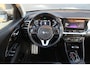 Kia Niro Hybrid 1.6 GDi DynamicPlusLine | Incl. 12 maanden garantie | Stuur & stoelverwarming | LED | Adapt. Cruise | Schuif/kantel dak | Trekhaak afneembaar | Camera | 100% dealer onderhouden | Keyless | Navi | Apple Carplay | Dodehoek detectie | Bomvolle uitvoering!! |