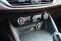 Alfa Romeo Stelvio 2.0 T Q4 280PK SPECIAL EDITION/STOEL.STUUR.VERW/KEYLESS/PANO