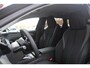 Peugeot 308 SW 1.2 Hybrid 145PK e-DCS6 ALLURE | AGR COMFORT STOELEN | AFNEEMBARE TREKHAAK | KEYLESS ENTRY/START | NAVIGATIE | DRAADLOZE APPLE CARPLAY/ANDROID AUTO | ACHTERUITRIJ CAMERA | STOEL/STUUR VERWARMING | LICHTMETALEN VELGEN 17" | ADAPTIVE CRUISE CONTROL | DAB+ RADIO |