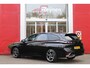 Peugeot 308 SW 1.2 Hybrid 145PK e-DCS6 ALLURE | AGR COMFORT STOELEN | AFNEEMBARE TREKHAAK | KEYLESS ENTRY/START | NAVIGATIE | DRAADLOZE APPLE CARPLAY/ANDROID AUTO | ACHTERUITRIJ CAMERA | STOEL/STUUR VERWARMING | LICHTMETALEN VELGEN 17" | ADAPTIVE CRUISE CONTROL | DAB+ RADIO |
