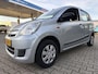 Daihatsu Cuore 1.0 Trend, AUTOMAAT, airco, stuurbekrachtiging, achterbank verschuifbaar en klapbaar.