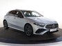 Mercedes-Benz A-klasse 250e Star Edition AMG Line | Multibeam | Panoramaschuifdak | Night | Stoelverwarming | Achteruitrijcamera | Apple Carplay/Android Auto |