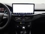 Ford Focus ST Line 1.0 125Pk | Navigatie | Apple & Android Carplay | Parkeersensoren Voor & Achter | Camera | Climate Control | Privacy Glass | Cruise Control | Stoel & Stuur Verwarming | Verwarmbare Voorruit | All Season Banden |
