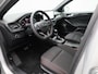 Ford Focus ST Line 1.0 125Pk | Navigatie | Apple & Android Carplay | Parkeersensoren Voor & Achter | Camera | Climate Control | Privacy Glass | Cruise Control | Stoel & Stuur Verwarming | Verwarmbare Voorruit | All Season Banden |