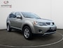 Mitsubishi Outlander 2.4 Intense 4x4 Airco Trekhaak Nap Cruise LMV Dakrails Youngtimer