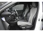 Peugeot e-2008 EV GT Pack 50 kWh 3 Fase 88% SOH | Alcantara | Stoelverwarming | Sfeerverlichting | 18"LMV | Climate Control | Navigatie | !!