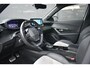 Peugeot e-2008 EV GT Pack 50 kWh 3 Fase 90%SOH | Navigatie | Sfeerverlichting | Stoelverwarming | Full-LED | Alcantara | Leder | Achteruitrijcamera | !!