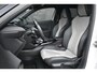 Peugeot e-2008 EV GT Pack 50 kWh 3 Fase 90%SOH | Navigatie | Sfeerverlichting | Stoelverwarming | Full-LED | Alcantara | Leder | Achteruitrijcamera | !!