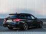 BMW 3-Serie Touring 320i M-sport edition Shadow line | Adaptive cruise | Navi | PDC | Climate control | Dodehoek | Leder | Dealer onderhouden