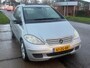 Mercedes-Benz A-klasse 170 Classic 3-Drs Automaat Airco Audio/CD Leder/Stof LMV 16" Lamellen Schuifdak Cruise Dealeronderh. Nw Apk