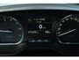 Peugeot 2008 1.2 PureTech Allure | Trekhaak | Navi | Clima | Carplay | Cruise | Pdc | | Achterbank in delen neerklapbaar | Alarm klasse 1(startblokkering) | Anti Blokkeer Systeem