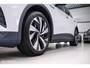 Volkswagen ID.4 First 77 kWh | Nieuwe ACCU | Trekhaak | Camera | 20 inch | NL auto | Stoel + stuurwiel verwarming | Adaptive |