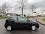 Volkswagen Polo 1.4-16V 75 PK. Goed rijdende inruilauto met nieuwe APK !!!