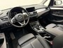 BMW 2-Serie Active Tourer 218i Sport Line -HeadUp -Achteruitrijcamera -Park Assist -Navigatie Plus -Achterklep Elektrisch -Parkeersensor Voor/Achter