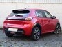 Peugeot e-208 GT Pack 50 kWh 136pk | Camera | Navigatie | Stoelverwarming | Alcantara bekleding