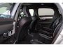 Volvo S90 T8 AWD Ultimate Dark - Luchtvering - IntelliSafe Assist & Surround - 360º Camera - Bowers & Wilkins audio - Adaptieve LED koplampen - Verwarmde voorstoelen, stuur & achterbank - Parkeersensoren voor & achter - Elektr. bedienb. voorstoelen met geheugen - Head up display - Extra getint glas - 20' LMV
