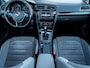 Volkswagen Golf 1.4 TSI Business Edition Connected | Trekhaak | Standkachel | Schuif/ Kantel Panorama Dak | Stoelverwarming | Camera | Climate Control | Parkeersensoren | 17'' Lichtmetalen Velgen | Cruise Control |