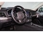 Volvo XC90 T8 Recharge AWD Ultimate Dark - Luchtvering - Panorama/schuifdak - IntelliSafe Assist & Surround - 360º Camera - Bowers & Wilkins audio - Adaptieve LED koplampen - Verwarmde voorstoelen, stuur & achterbank - Parkeersensoren voor & achter - Elektr. bedienb. voorstoelen met geheugen - Draadloze tel. lader - Extra getint glas - Elektr. inklapbare trekhaak - 22' LMV