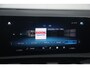 Mercedes-Benz A-klasse 160 AMG Line Widescreen Full LED Half Leder Sportstoelen Navigatie Camera Clima Lane Assist Cruise Parkeersensors 18 inch AMG LMV