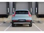Volvo XC40 T3 Momentum | Semi elektrische trekhaak | Parkeer camera achter | Parkeersensoren voor + achter | Extra getint glas | Navigatiesysteem | Volvo on Call | Start/stop systeem
