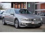 Volkswagen Passat Variant 1.6 TDI R-Line NAP Pano/Leder/Navi