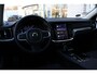 Volvo V60 2.0 T6 Plug-in hybrid AWD Essential Bright | All-season banden | Adaptieve Cruise Control | Lederen bekleding | Semi elek. trekhaak | Parkeercamera achter | Verstelbare lendesteunen voor | Voorstoelen verwarmbaar | Verwarmbaar stuurwiel | Achterbank verwarmbaar | Blind Spot | Google-maps navigatie | Elektrische achterklep |