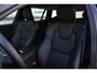 Volvo V60 2.0 T6 Plug-in hybrid AWD Essential Bright | All-season banden | Adaptieve Cruise Control | Lederen bekleding | Semi elek. trekhaak | Parkeercamera achter | Verstelbare lendesteunen voor | Voorstoelen verwarmbaar | Verwarmbaar stuurwiel | Achterbank verwarmbaar | Blind Spot | Google-maps navigatie | Elektrische achterklep |