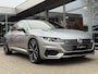 Volkswagen Arteon 2.0 TSI DSG *!* 2x R-LINE *!* SCHAALSTOELEN/ PANODAK/ RADAR/ 20 INCH/ H&K *!*