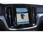 Volvo S60 T6 350PK Automaat Recharge Ultimate Bright / Head-up display / Harman Kardon audio / Panoramadak / BLIS / Elektrisch bedienbare voorstoelen / Memory seats / Verwarmbare stoelen / Keyless entry /