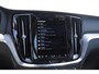 Volvo S60 T6 350PK Automaat Recharge Ultimate Bright / Head-up display / Harman Kardon audio / Panoramadak / BLIS / Elektrisch bedienbare voorstoelen / Memory seats / Verwarmbare stoelen / Keyless entry /