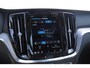 Volvo S60 T6 350PK Automaat Recharge Ultimate Bright / Head-up display / Harman Kardon audio / Panoramadak / BLIS / Elektrisch bedienbare voorstoelen / Memory seats / Verwarmbare stoelen / Keyless entry /