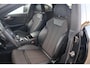 Audi A5 Sportback 35 TFSI Sport S-line black edition Trekhaak Virtual Cockpit LED Matrix Navigatie Half Leder Stoelverwarming Sfeerverlichting 19 inch LMV NAP Dealer Onderhouden!