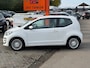 Volkswagen Up! 1.0 60PK High up! lichtmetalen velgen rijklaarprijs bovag garantie